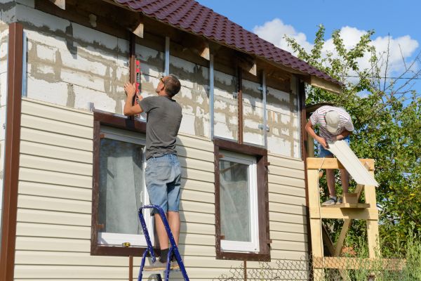 Cost of Handyman Siding Repair in Navarre