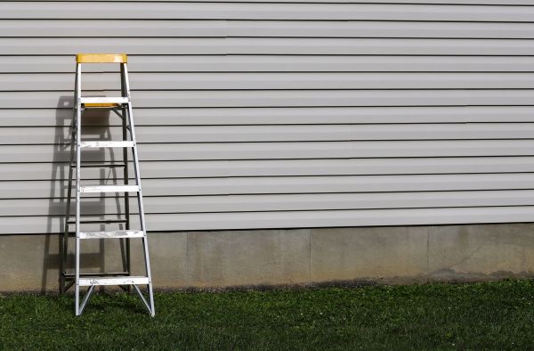 Cost of Siding Service in Navarre