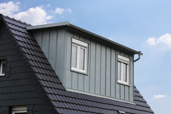 Cost of Composite Siding Service in Navarre