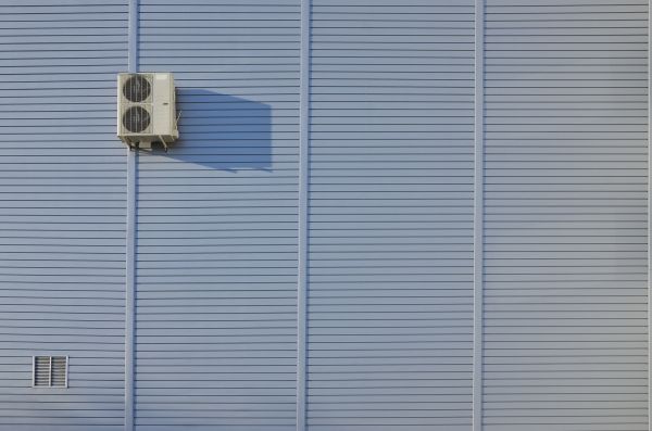 Cost of Flat Metal Siding Installation in Navarre