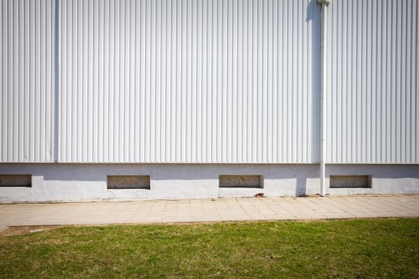 Cost of Metal Paneling Installation in Navarre